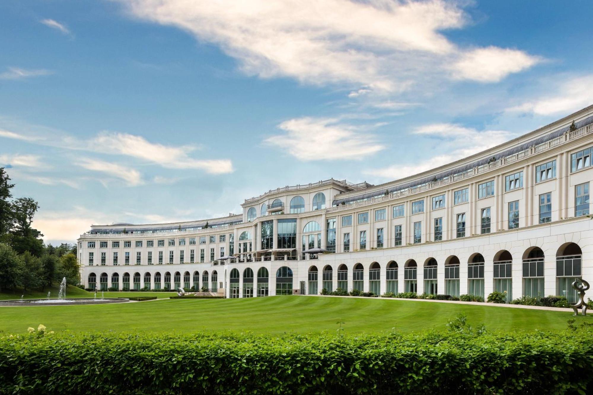 Powerscourt Hotel, Autograph Collection Эннискерри Экстерьер фото The Royal Crescent